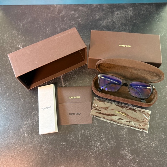 Tom Ford TF5295 002 Black Eyeglasses 56-17-145 Authenticity Card Like New Unisex - Picture 14 of 16